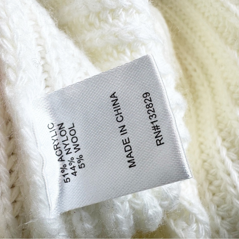 Lovers and Friends Revolve Makya Off Shoulder Sweater Mini Dress in Cream Size S - Picture 8 of 10